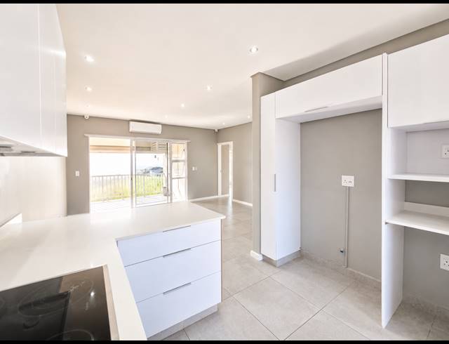 3 BEDROOM APARTMENT FOR SALE IN BALLITO CENTRAL
